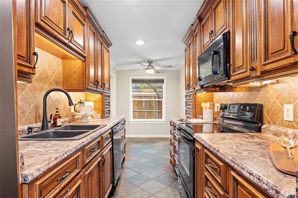 13571 Waterfall Way Dallas, TX 75240 - Photo 9 of 30