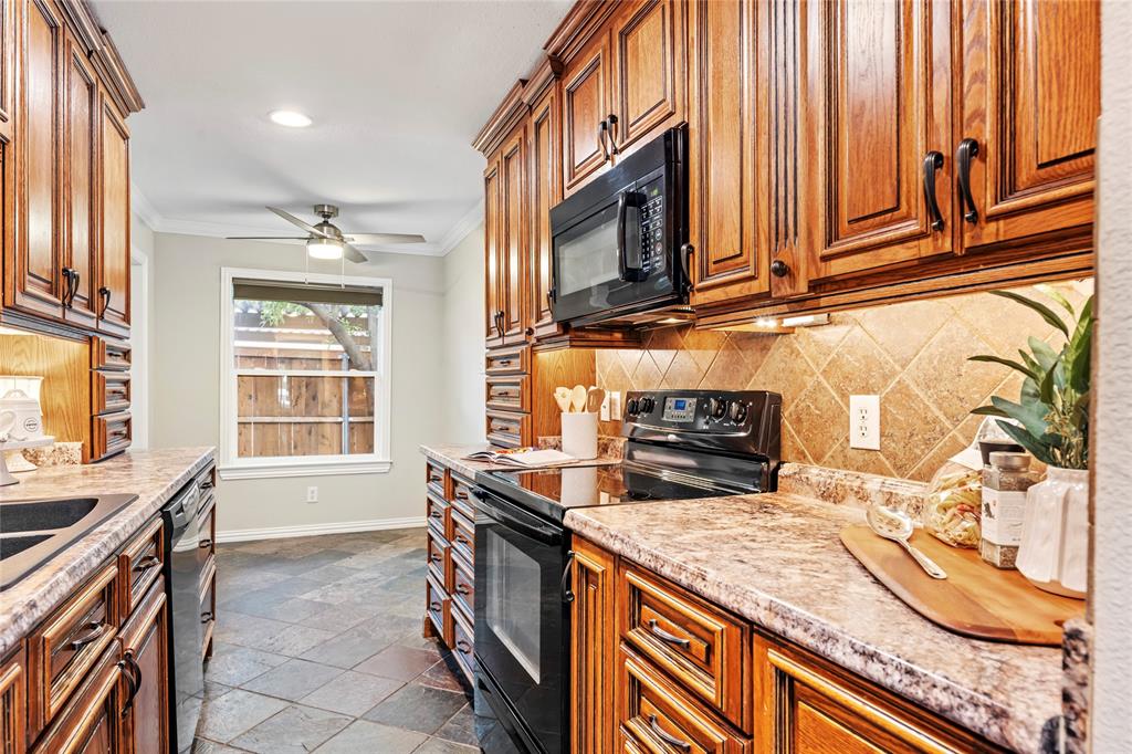 13571 Waterfall Way Dallas, TX 75240 - Photo 10 of 30