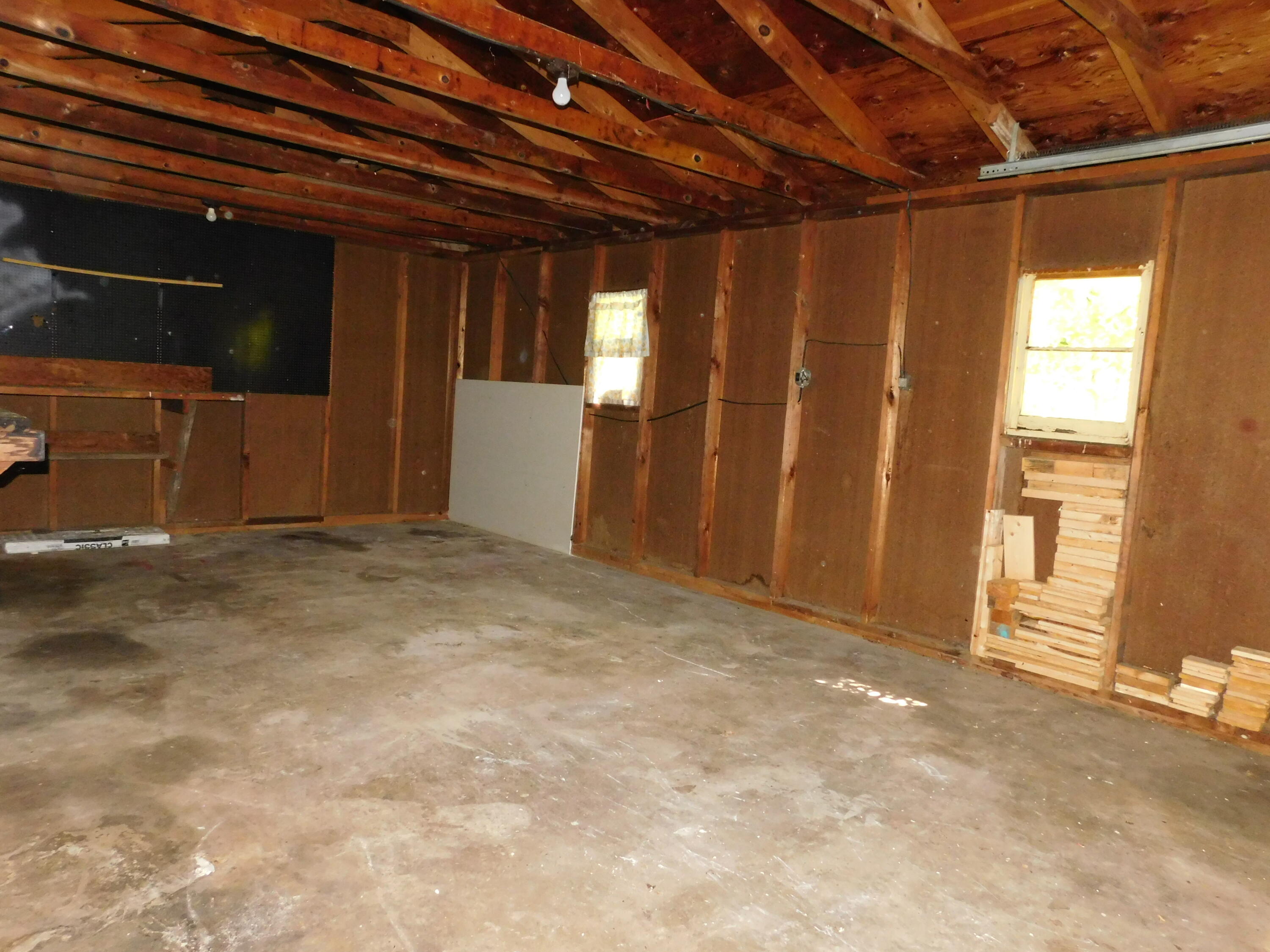 920 East Hoffman Street Three Rivers, MI 49093 - Photo 14 of 25 DSCN8795