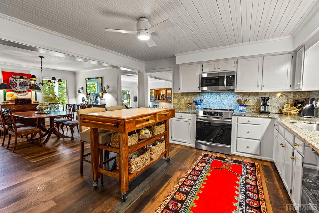 105 Talley Road Highlands, NC 28741 - Photo 6 of 39 Gallery Image 6