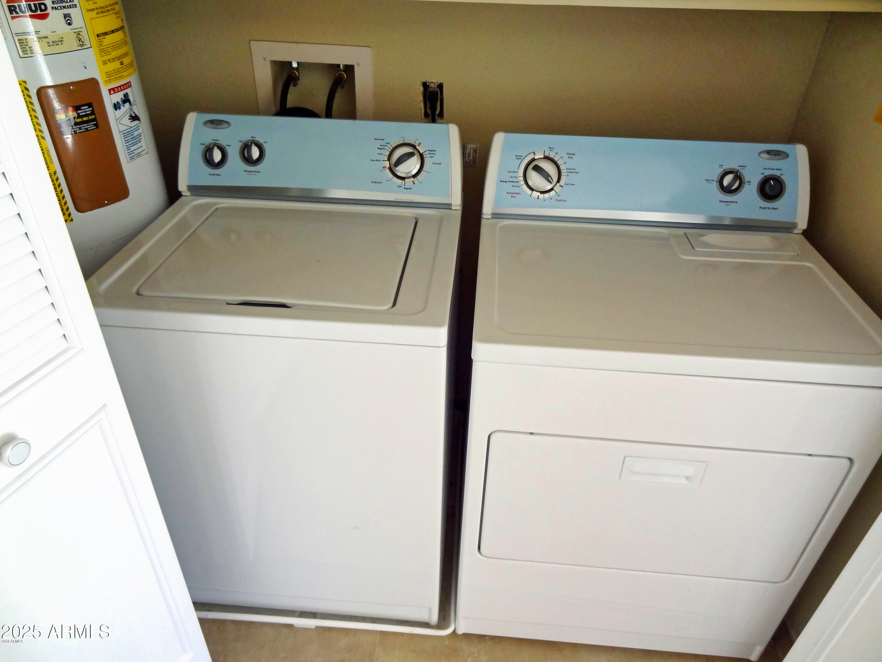 6018 North 79th Street Scottsdale, AZ 85250 - Photo 8 of 24 a utility room with dryer and washer