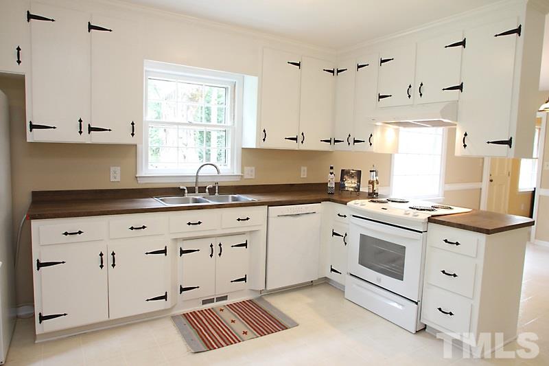 8320 Bells Lake Road Apex, NC 27539 - Photo 5 of 25 Gallery Image 5