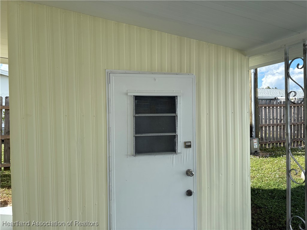 30425 Tiger Tail Road Sebring, FL 33870 - Photo 5 of 21 Gallery Image 5
