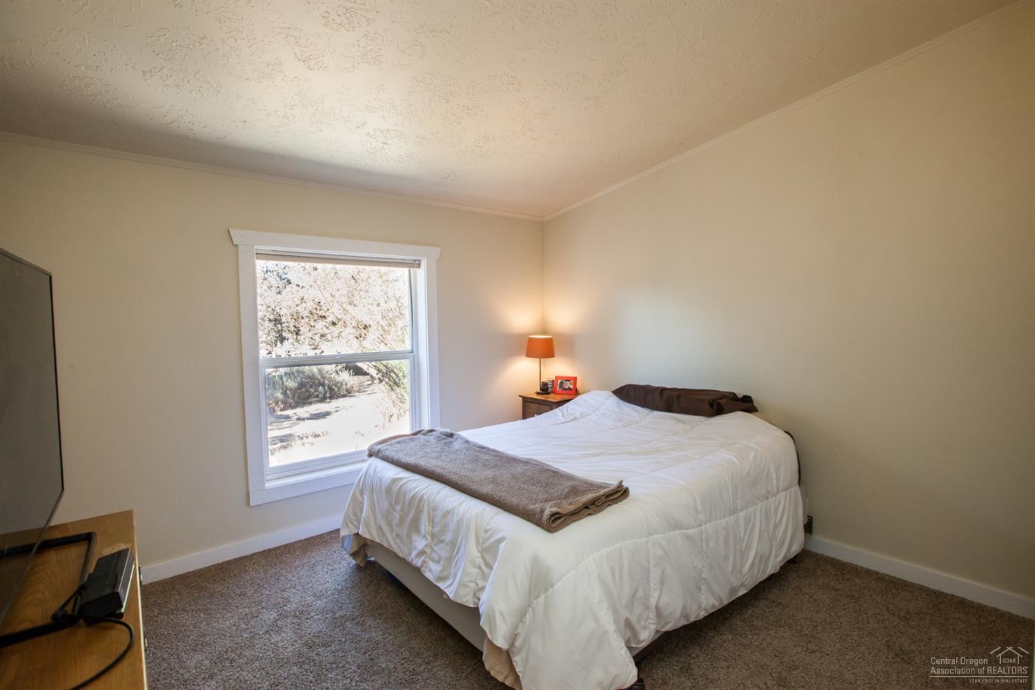 64829 Grande Loop Bend, OR 97701 - Photo 21 of 25 Additional Photo
