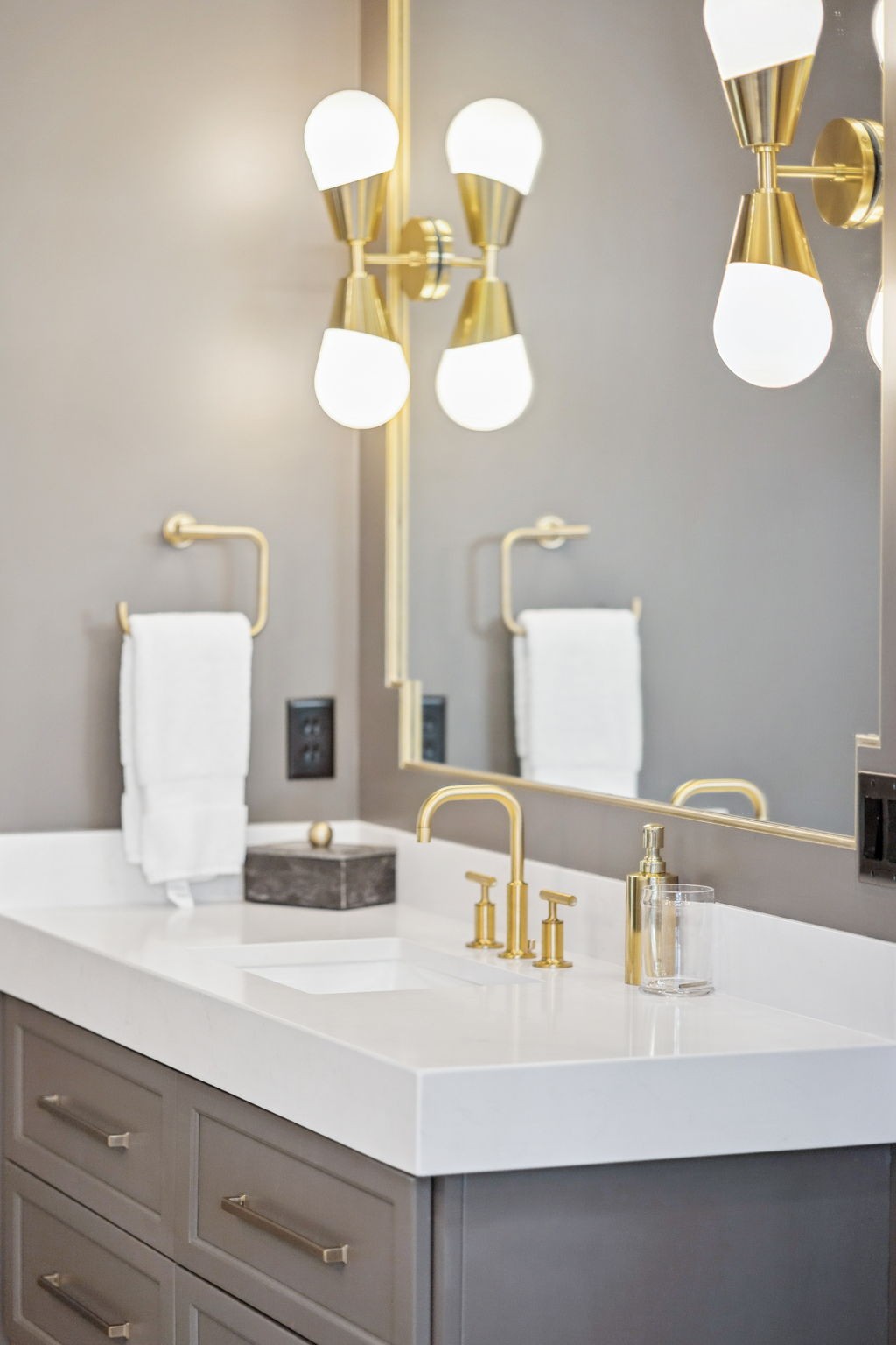 7573 Whiskey Road College Grove, TN 37046 - Photo 33 of 100 a bathroom with a sink and a mirror