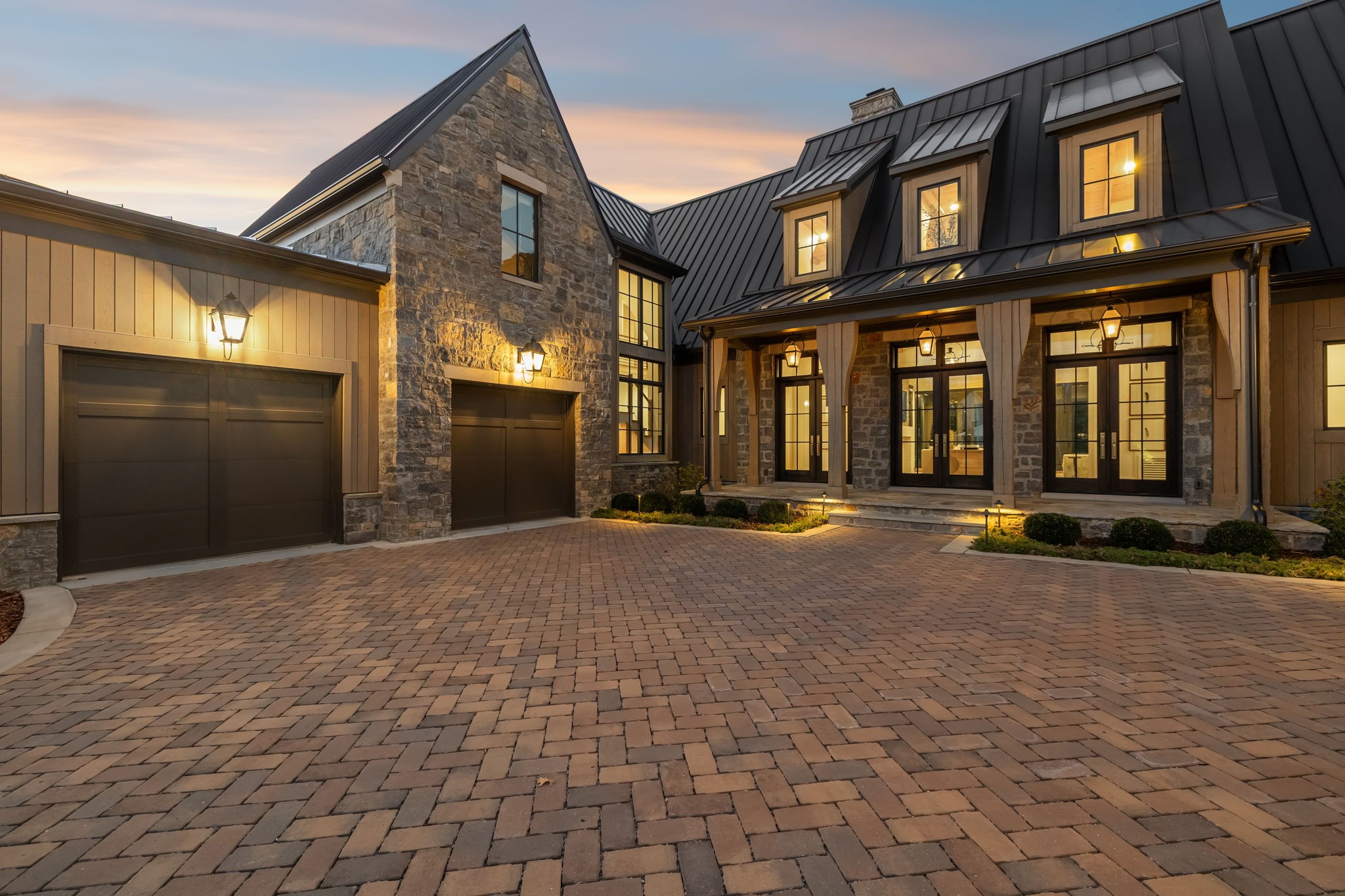 7573 Whiskey Road College Grove, TN 37046 - Photo 86 of 100 a view of a building with many windows