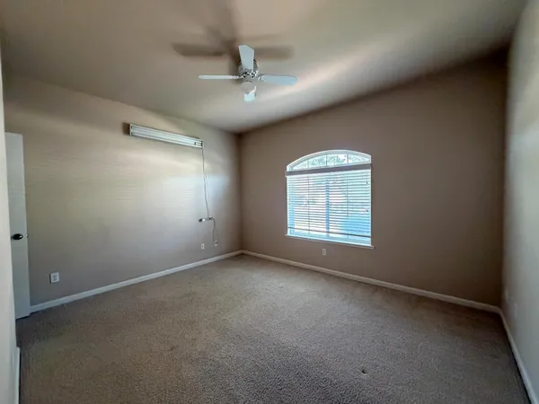 $689,000 | 548 West Serena Avenue, Clovis, CA 93619
