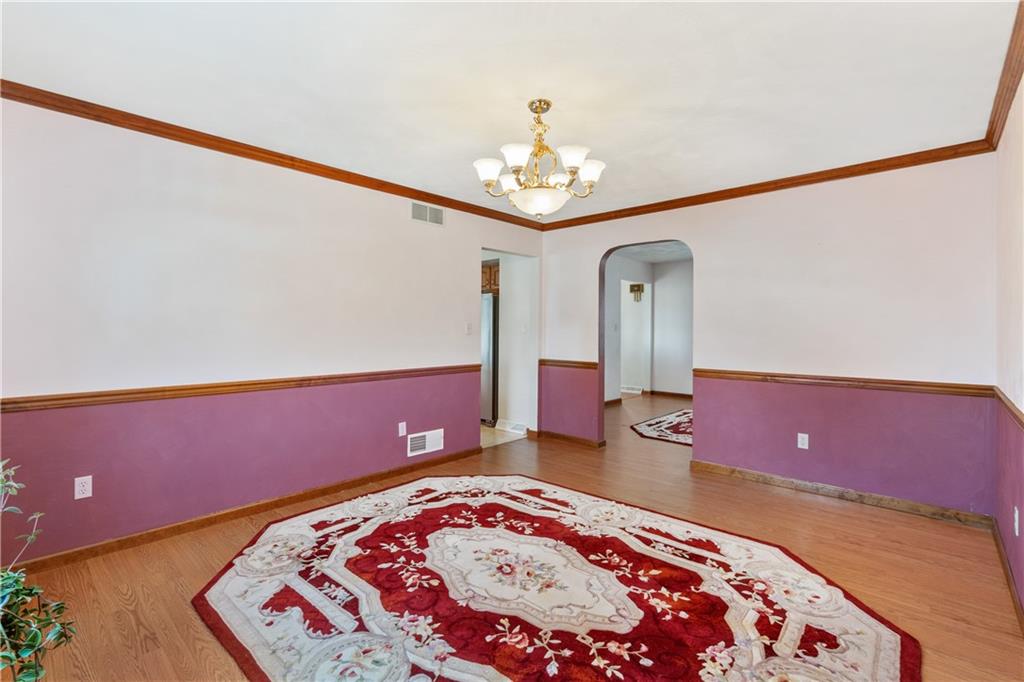 1069 Finchley Road Irwin, PA 15642 - Photo 9 of 25 Gallery Image 9