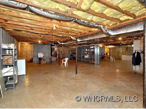 2701 Little River Road Hendersonville, NC 28739 - Photo 16 of 24 Gallery Image 16