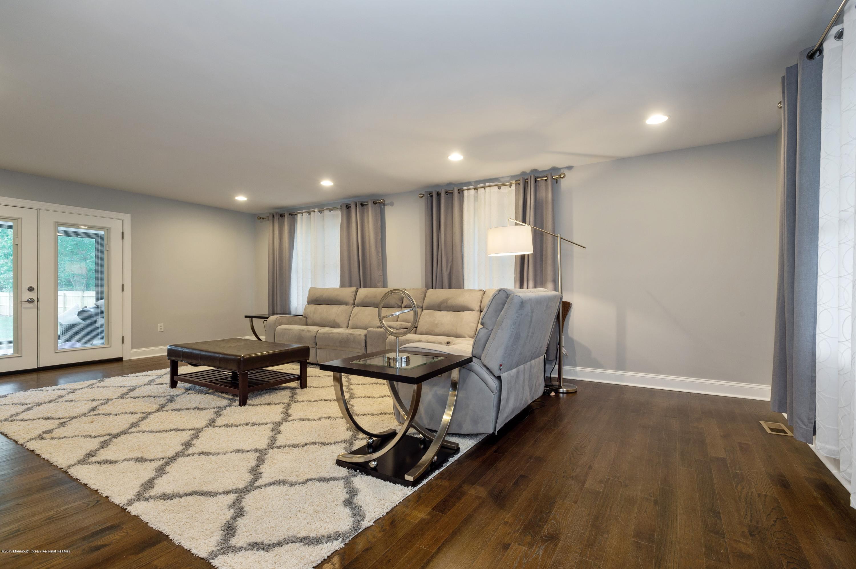 181 Jackson Mills Road Jackson, NJ 08527 - Photo 2 of 21 02_181JacksonMillsRd_1_LivingRoom_HiRes