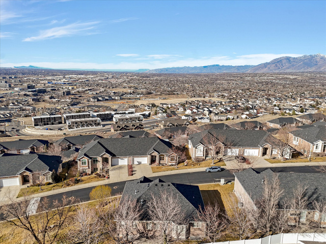 352 Haven Crest Road Draper, UT 84020 - Photo 4 of 39