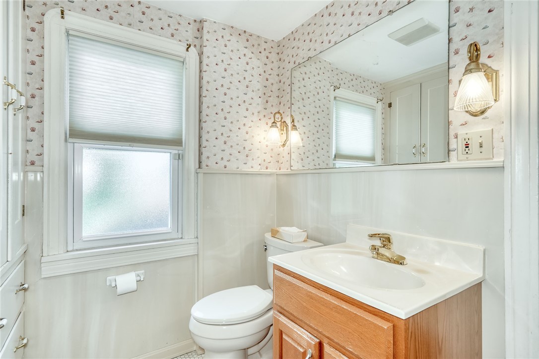 136 Hoover Road Irondequoit, NY 14617 - Photo 39 of 50