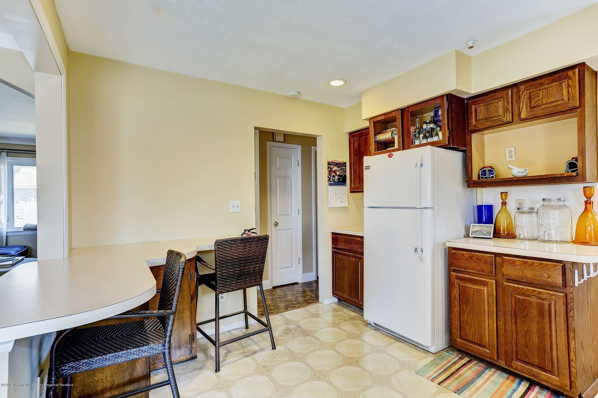 710 Hardean Road Brick, NJ 08724 - Photo 11 of 37 kitchen