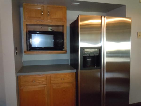 833 Chestnut Street Springfield, MA 01107 - Photo 8 of 29 Gallery Image 8