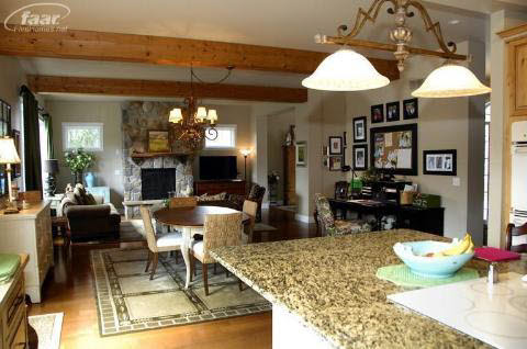 622 Morrish Road Flushing, MI 48433 - Photo 4 of 27 20354205-3.JPG