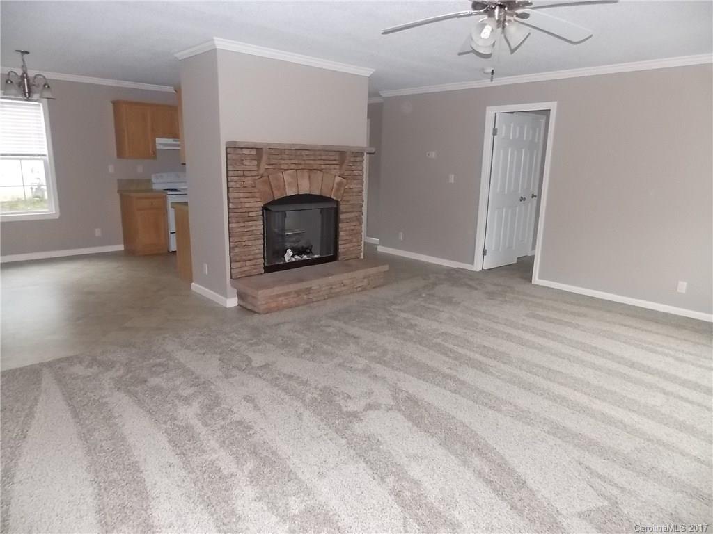 294 Dixon Road Lancaster, SC 29720 - Photo 4 of 18 Gallery Image 4