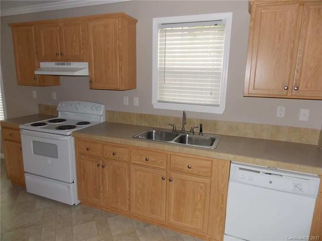 294 Dixon Road Lancaster, SC 29720 - Photo 9 of 18 Gallery Image 9
