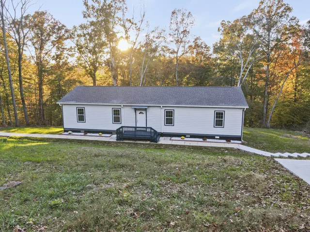 $388,900 | 1084 Ben Collier Road, Charlotte, TN 37036