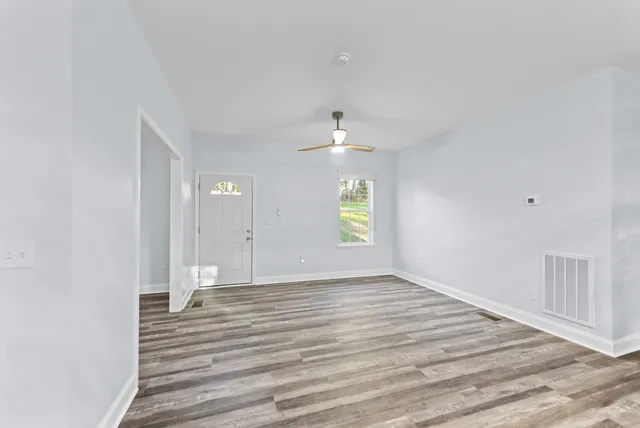 $388,900 | 1084 Ben Collier Road, Charlotte, TN 37036