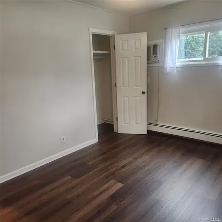 $4,800 | 30 Montgomery Avenue, Oceanside, NY 11572