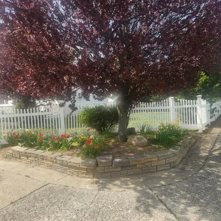 $4,800 | 30 Montgomery Avenue, Oceanside, NY 11572