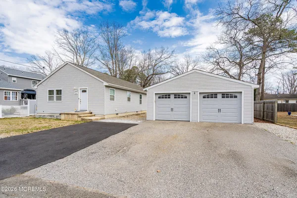 $499,900 | 636 Chelsea Street, Forked River, NJ 08731
