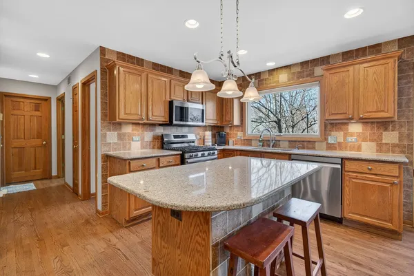 $639,000 | 113 Woodlet Lane, Bolingbrook, IL 60490
