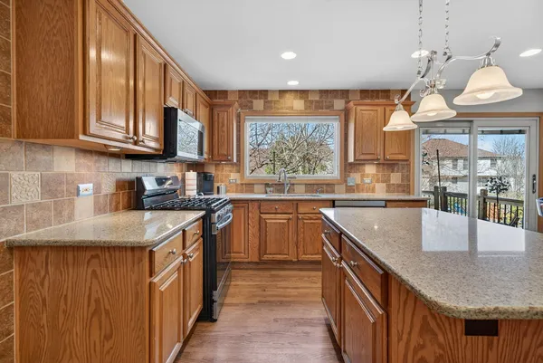 $639,000 | 113 Woodlet Lane, Bolingbrook, IL 60490