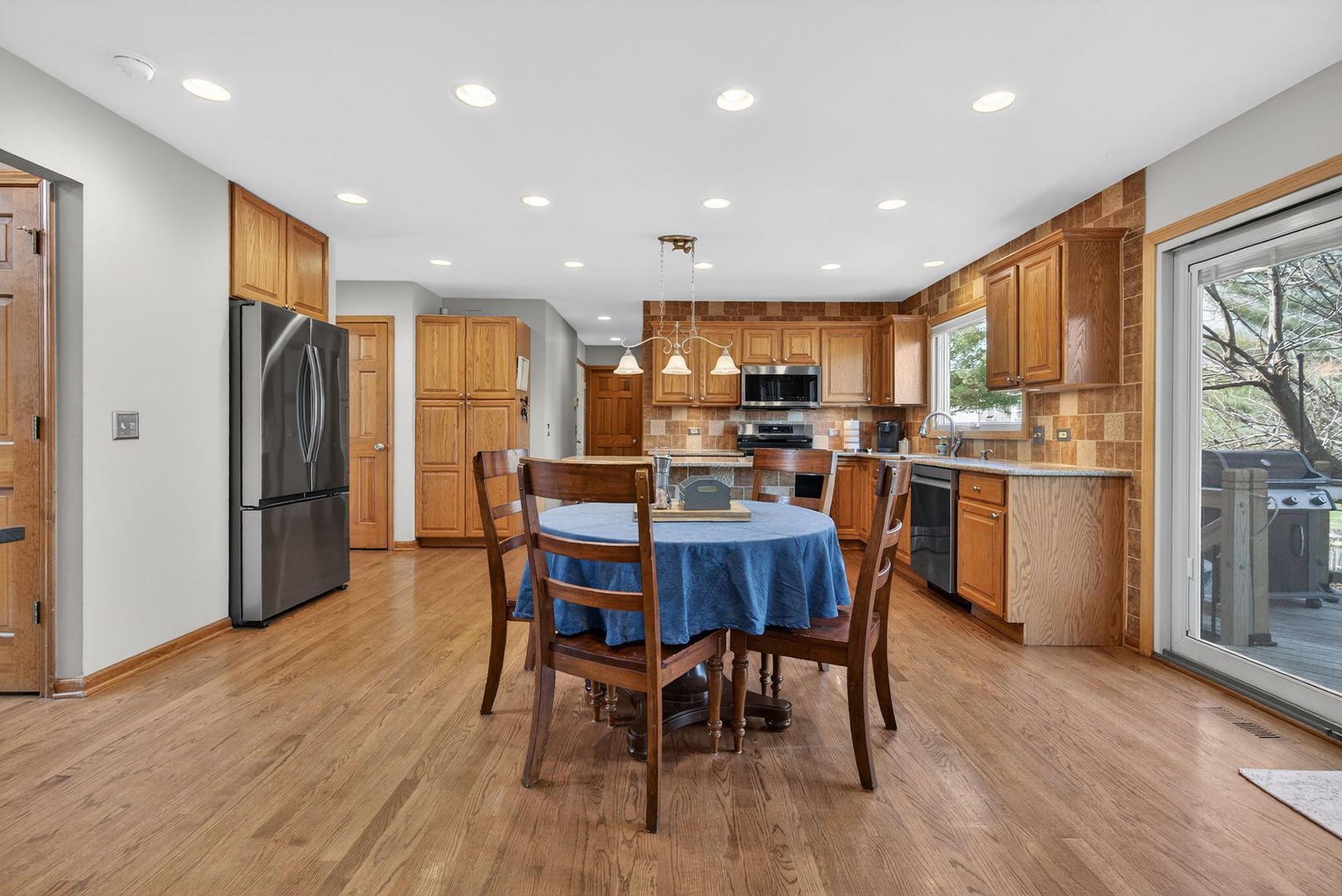 113 Woodlet Lane Bolingbrook, IL 60490 - Photo 22 of 76