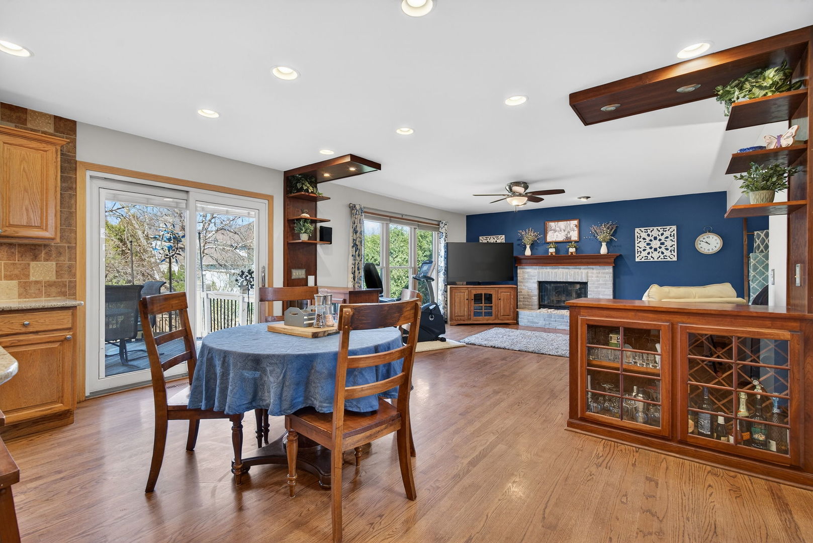 113 Woodlet Lane Bolingbrook, IL 60490 - Photo 26 of 76
