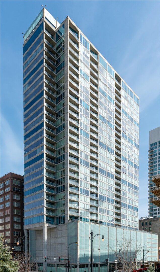611 South Wells Street, Unit 2709 Chicago, IL 60607 - Photo 1 of 35
