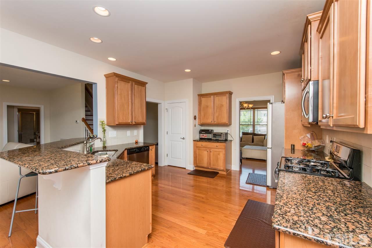 626 Powers Ferry Road Cary, NC 27519 - Photo 6 of 24 Gallery Image 6