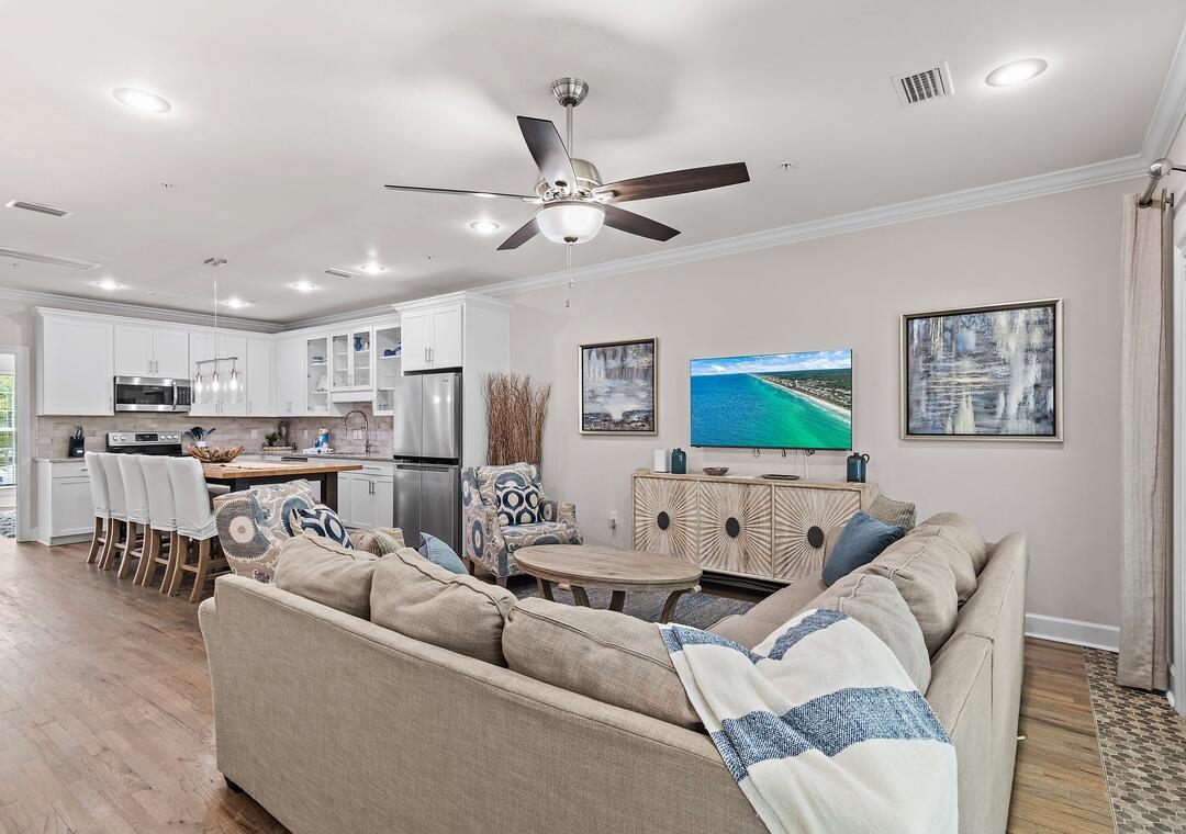 257 Driftwood Road, Unit 3 Miramar Beach, FL 32550 - Photo 6 of 37 8044ba24-0e48-4308-aa1d-f96fb0305f27