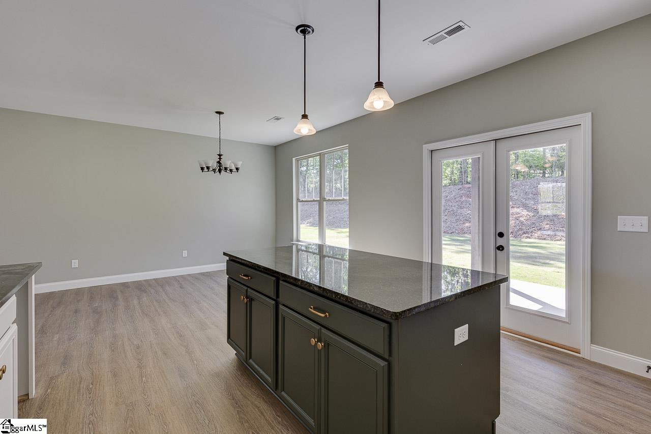 111 Inlet Pointe Drive Anderson, SC 29625 - Photo 13 of 35