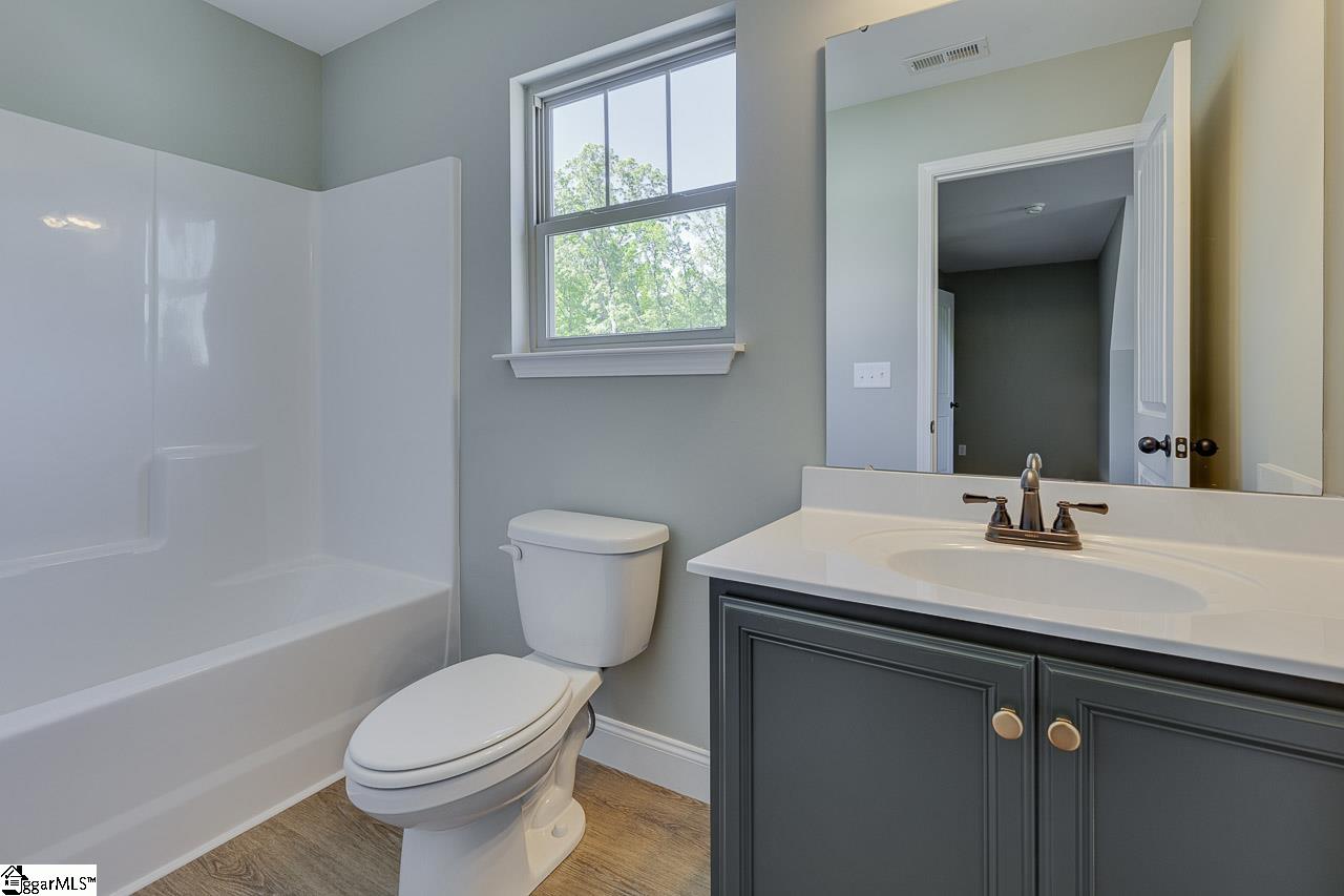 111 Inlet Pointe Drive Anderson, SC 29625 - Photo 27 of 35