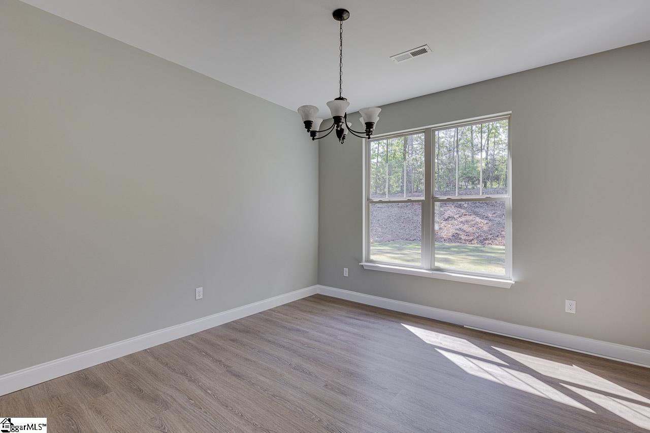 111 Inlet Pointe Drive Anderson, SC 29625 - Photo 8 of 35