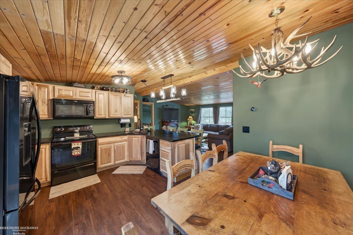 4808 North Water Road Sanford, MI 48657 - Photo 18 of 36