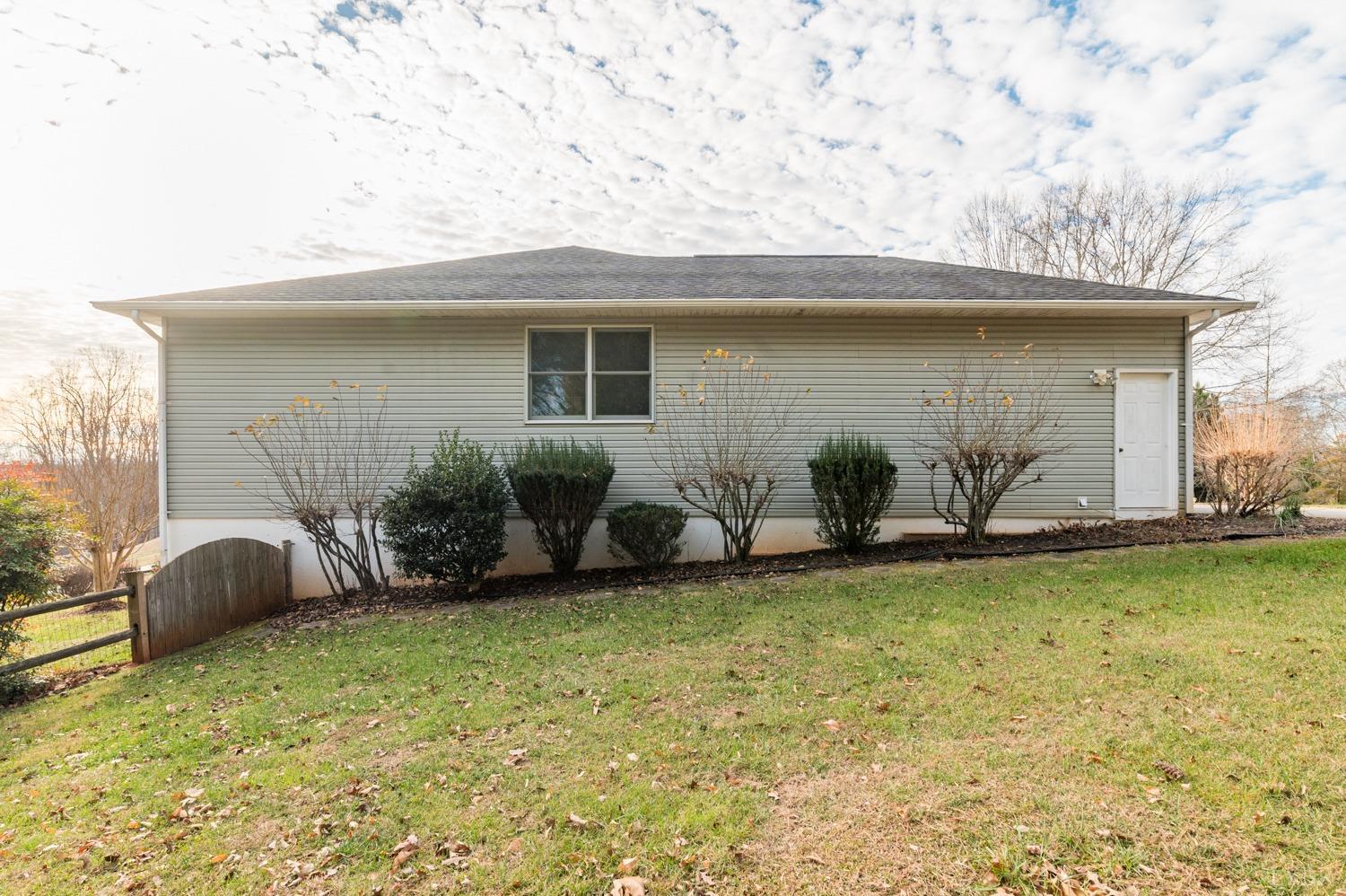 3930 Hales Ford Road Moneta, VA 24121 - Photo 14 of 65 Gallery Image 14