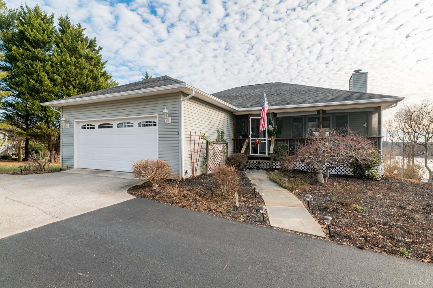 3930 Hales Ford Road Moneta, VA 24121 - Photo 7 of 65 Gallery Image 7