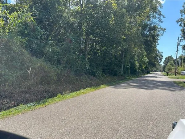 $87,000 | 1121 Foy Street, Mandeville, LA 70448