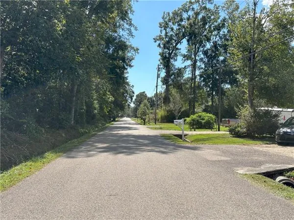 $87,000 | 1121 Foy Street, Mandeville, LA 70448