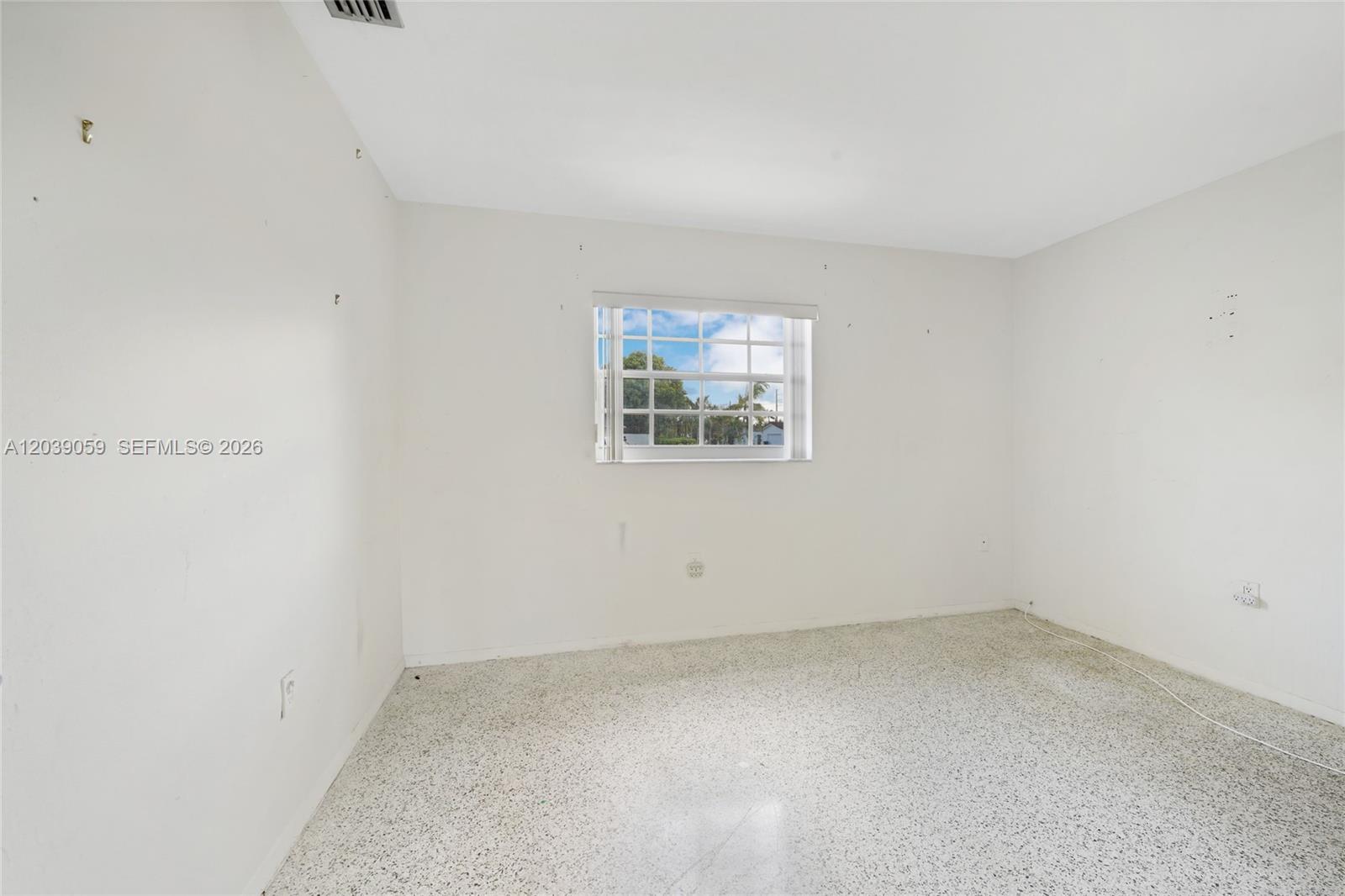 10051 Southwest 13th Terrace Miami, FL 33174 - Photo 19 of 26