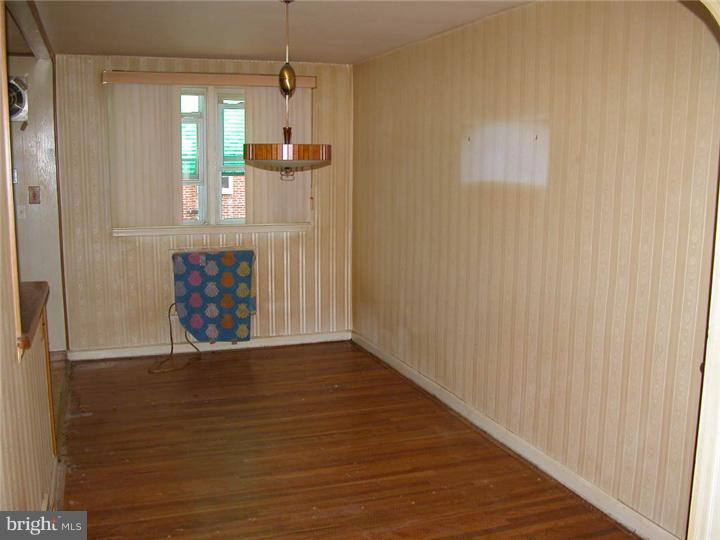 9004 Wesleyan Road Philadelphia, PA 19136 - Photo 4 of 15 Dining Room