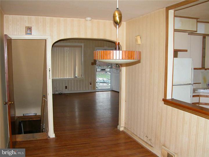9004 Wesleyan Road Philadelphia, PA 19136 - Photo 7 of 15 Dining Room