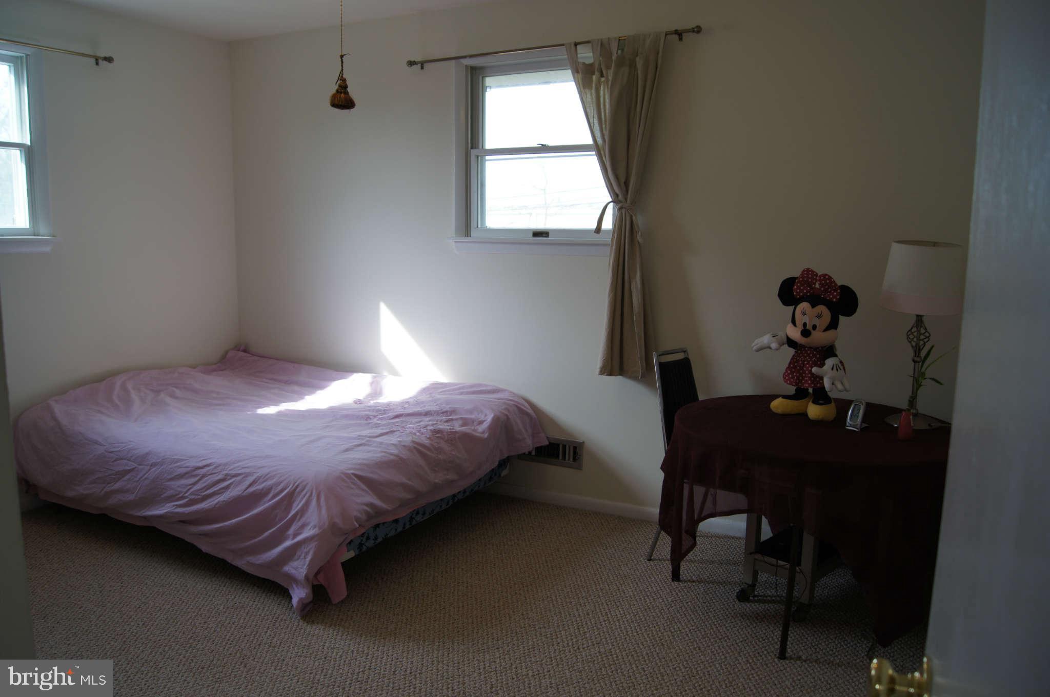 9 Edgemoor Road Timonium, MD 21093 - Photo 17 of 28 Bedroom two with good light