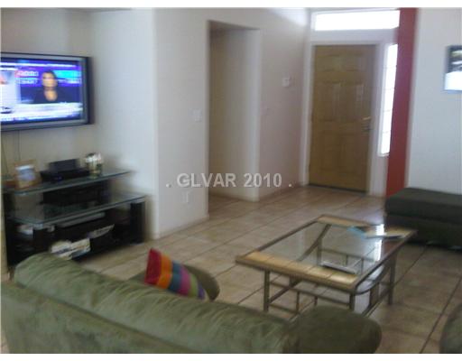 255 Camelback Ridge Avenue Henderson, NV 89012 - Photo 6 of 11 Living Room.