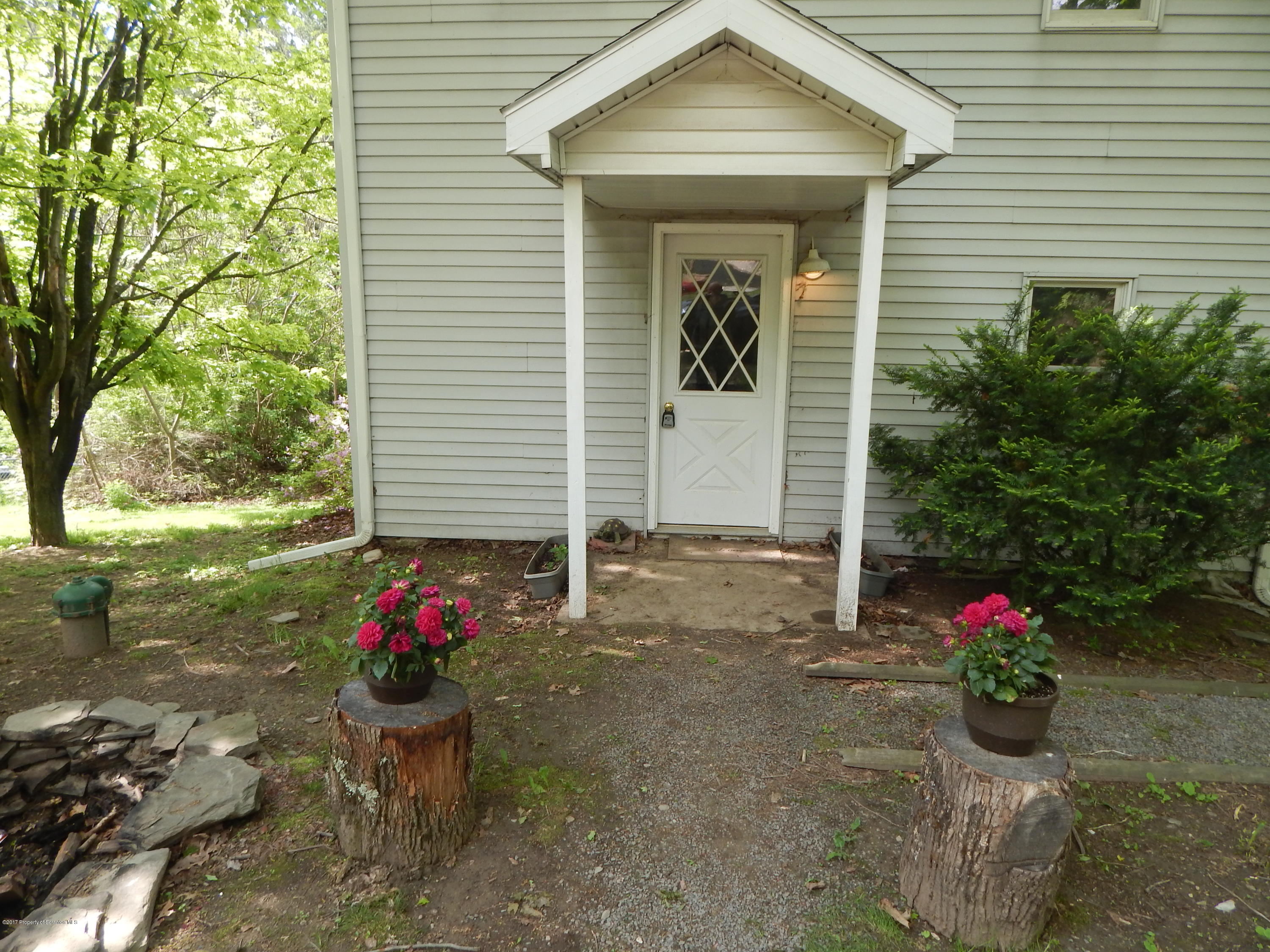 432 Shady Lane Road Clarks Summit, PA 18411 - Photo 12 of 33 Gallery Image 12