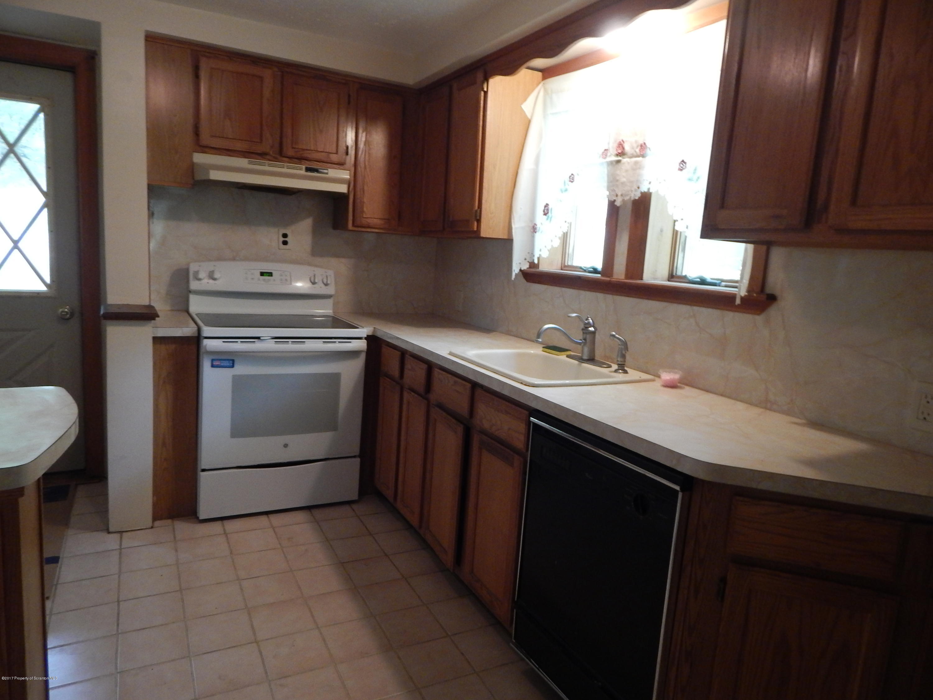 432 Shady Lane Road Clarks Summit, PA 18411 - Photo 13 of 33 Gallery Image 13