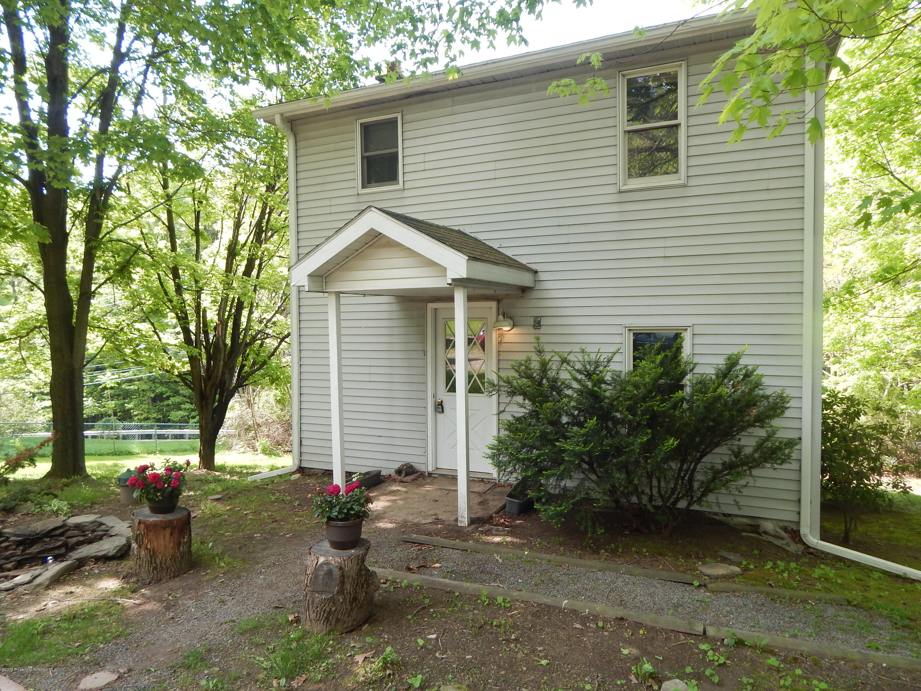 432 Shady Lane Road Clarks Summit, PA 18411 - Photo 6 of 33 Gallery Image 6