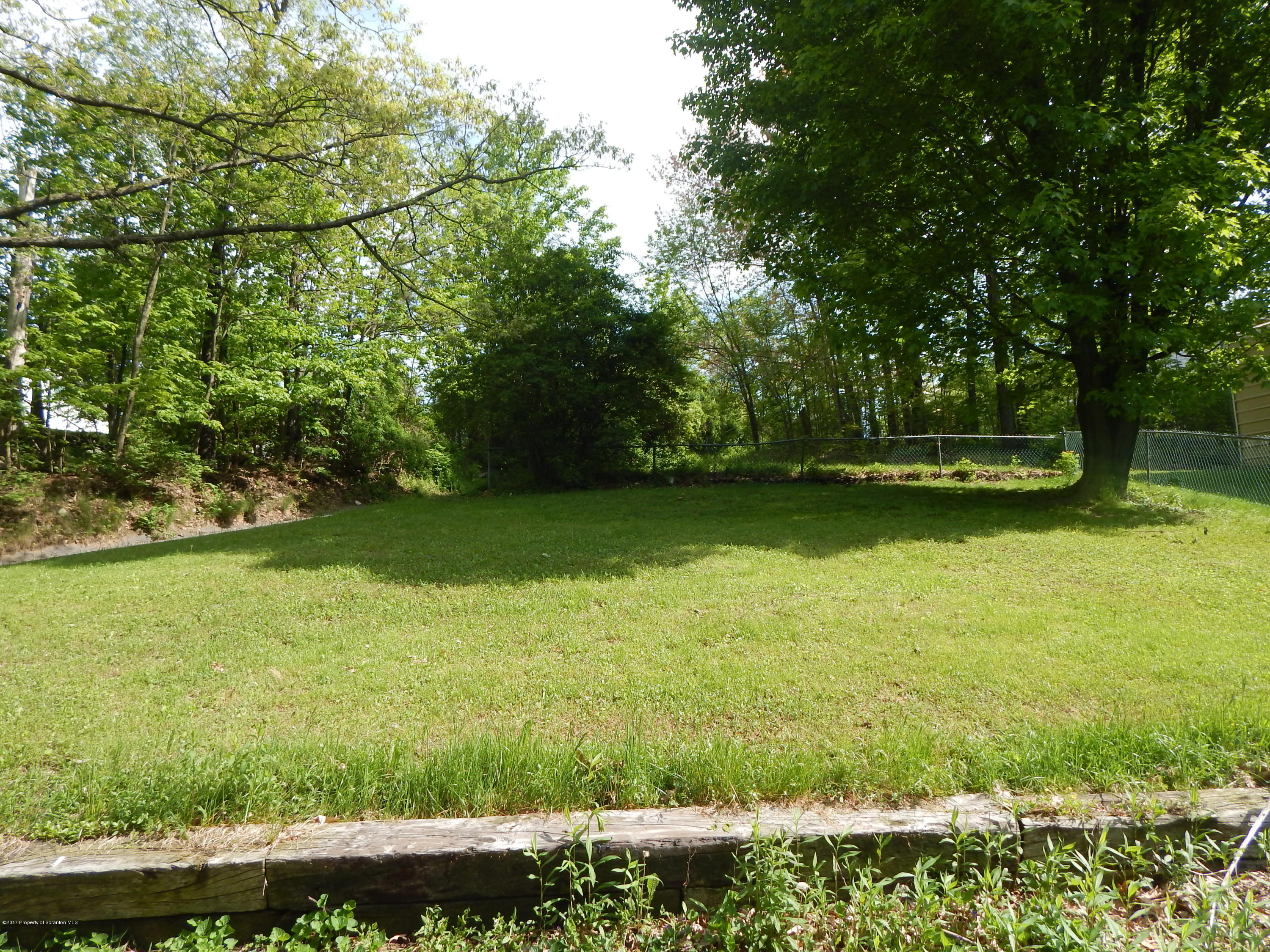 432 Shady Lane Road Clarks Summit, PA 18411 - Photo 9 of 33 Gallery Image 9